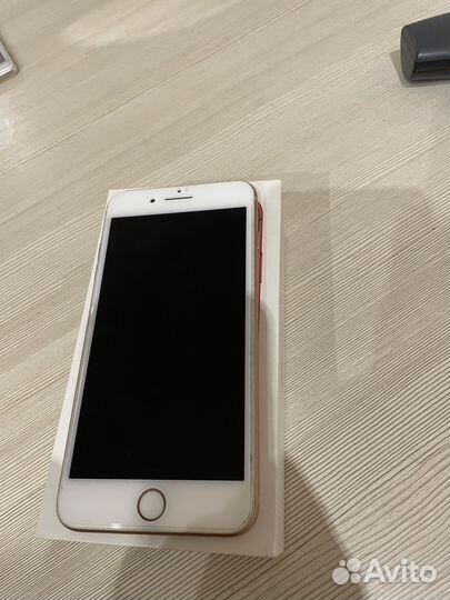 iPhone 8 Plus, 64 ГБ