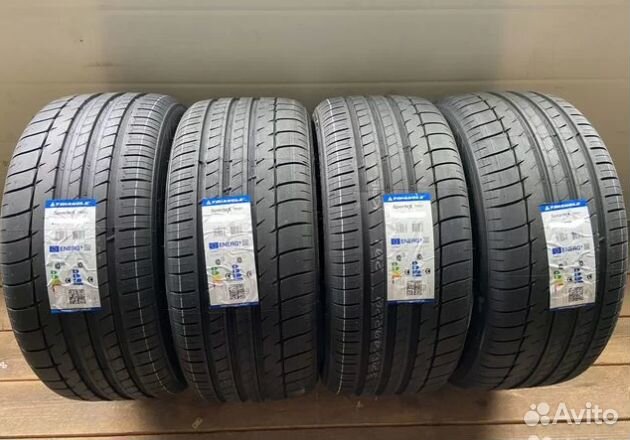 Triangle TH201 235/45 R17 97Y