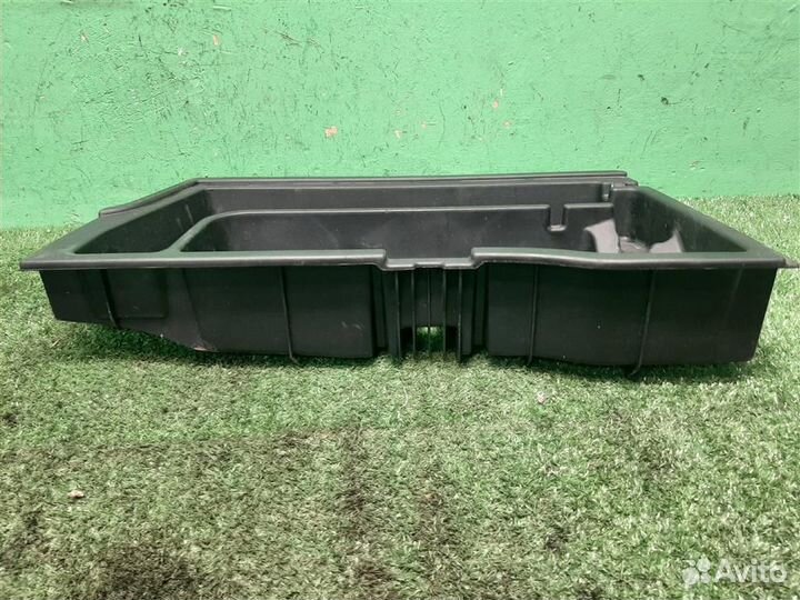 Ящик багажника Toyota Corolla E120 2006