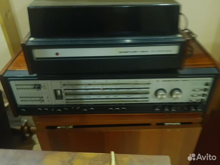 Радиола Элегия 102 с колонками