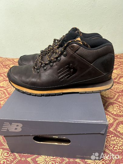 New Balance 754 Brown