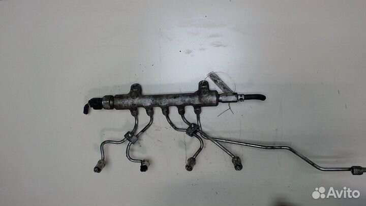 Рампа топливная Toyota Corolla Verso, 2006