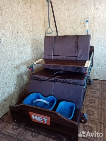 Кровать медицинская функциональная MET remeks