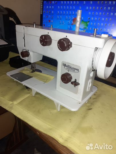 Швейная машина подольск 2м