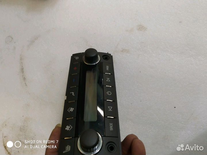 Управления климатом Cadillac Escalade 3