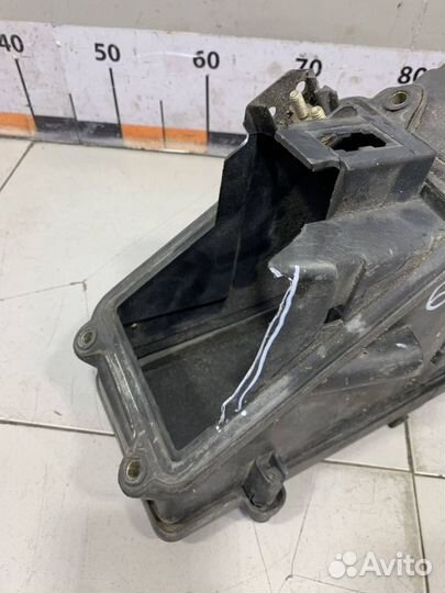 Корпус блока предохранителей Mercedes W124 E