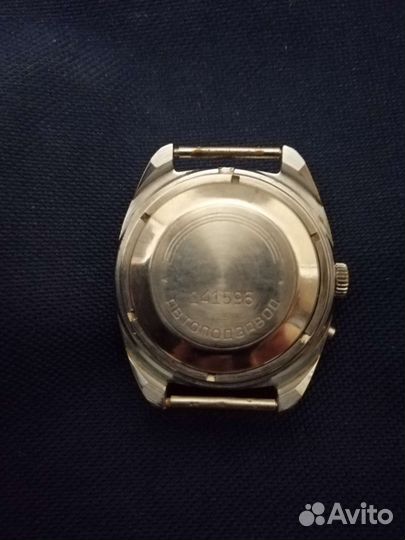 Часы наручные механические Слава, 27 камней, СССР