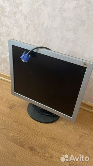 Монитор Samsung syncmaster 172v