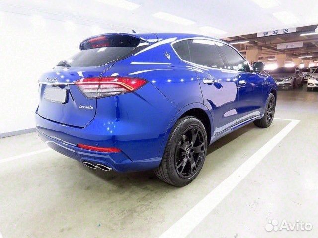 Maserati Levante 3.0 AT, 2022, 9 400 км