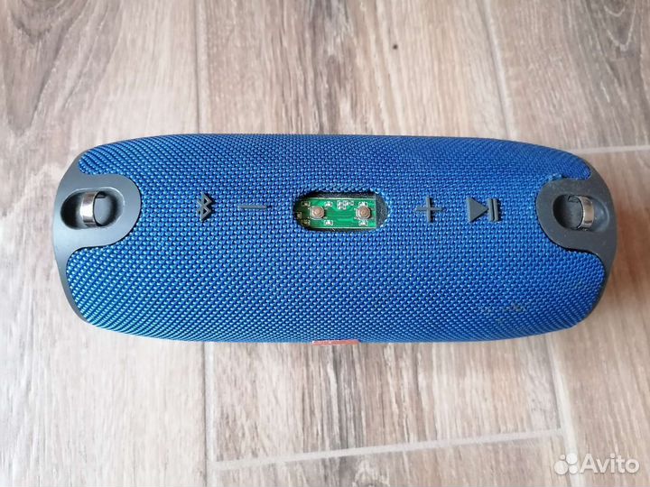 Колонка jbl