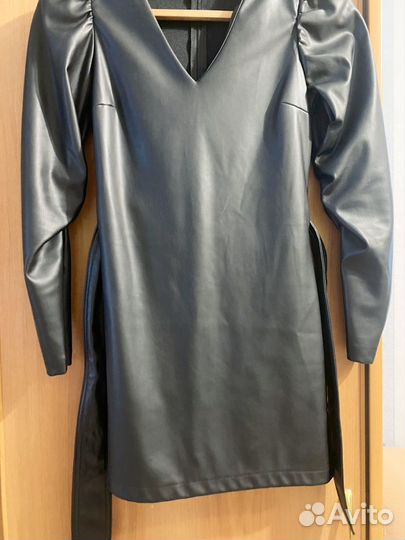 Кожаное платье sinsay