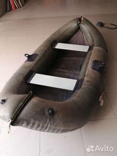 Лодка надувная резиновая весельная