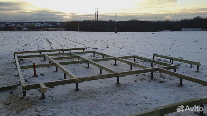 Монтаж свай