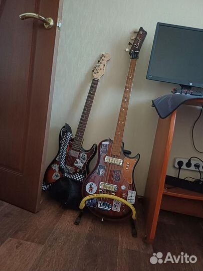 Бас гитара урал 75 года