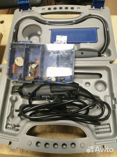 Гравёр Dremel 300