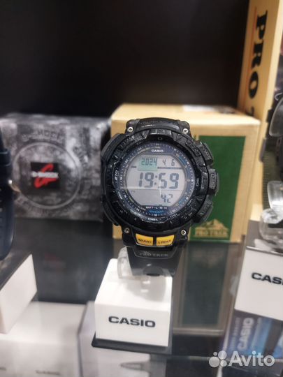 Часы casio pro trek