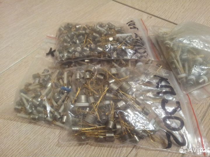 Транзисторы полевые кп(2П) 103-350 СССР