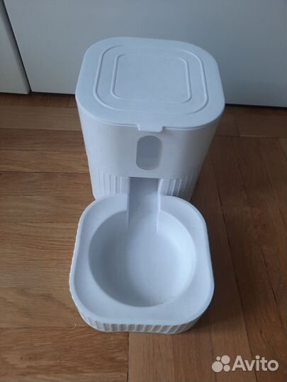 Автокормушка для кошек