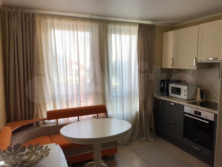 2-к. квартира, 52 м², 3/25 эт.