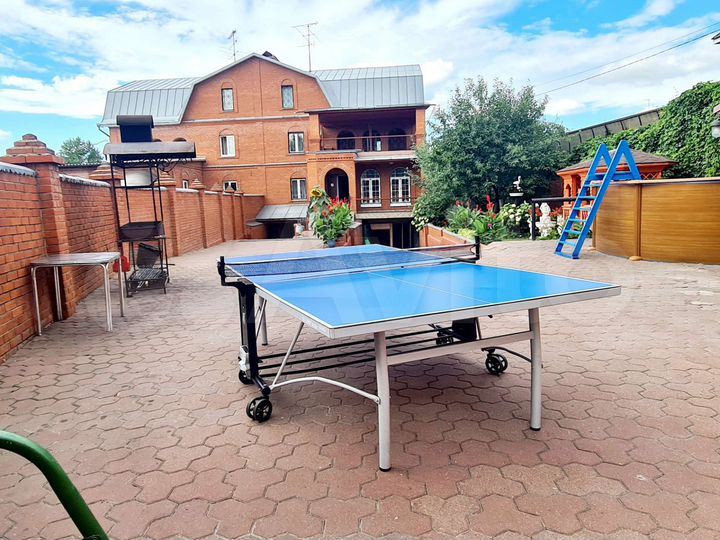 Коттедж 450 м² на участке 10 сот.