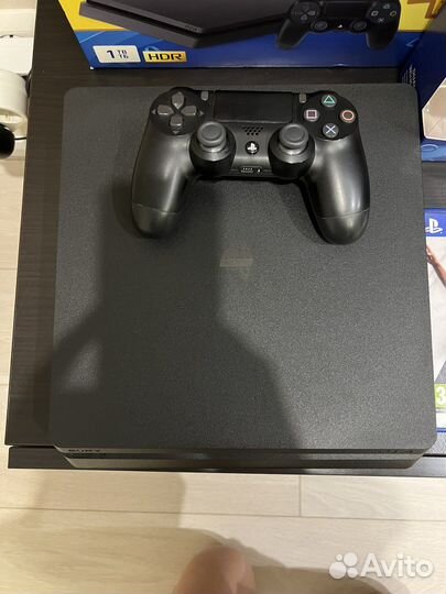 Sony PS4 slim 1tb+ 2 джостика+2 диска Фифа 22,23