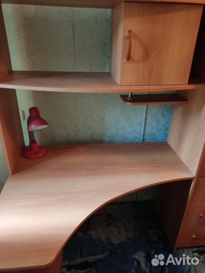 Детский школьный уголок бу