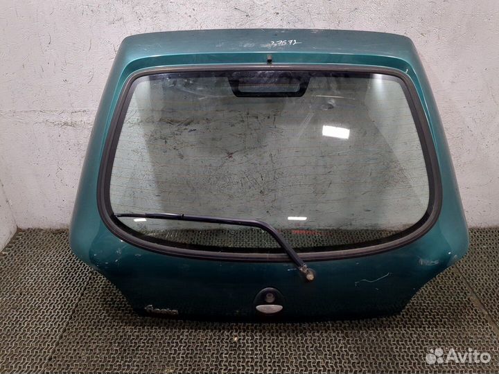 Крышка багажника Ford Fiesta, 2000