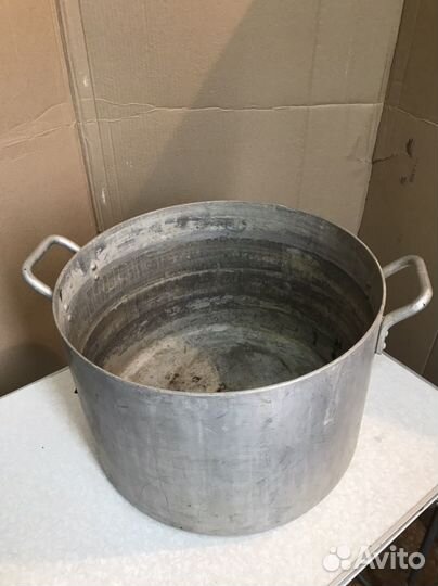 Кастрюля алюминиевая