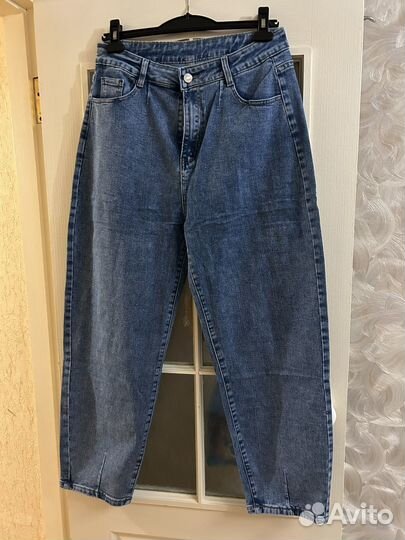 Джинсы женские