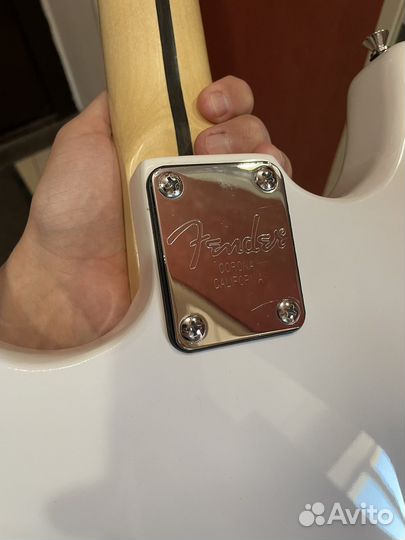 Fender stratocaster электрогитара белая