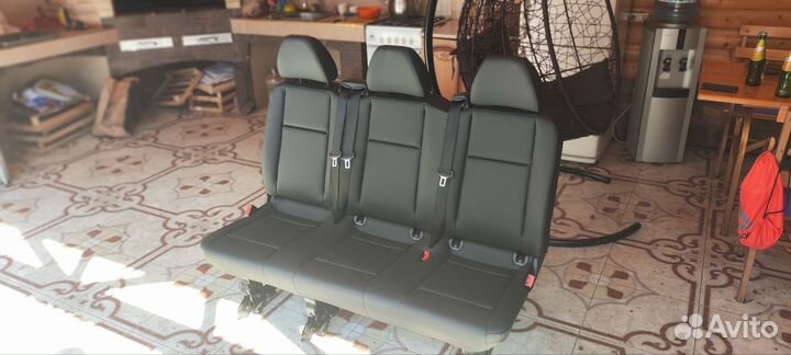 Задний диван mercedes w447