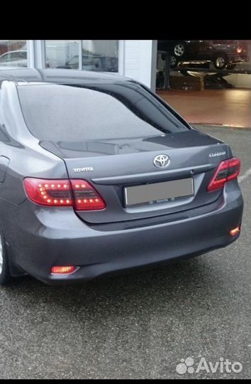 Светодиодные стоп сигналы заднего бампера Toyota