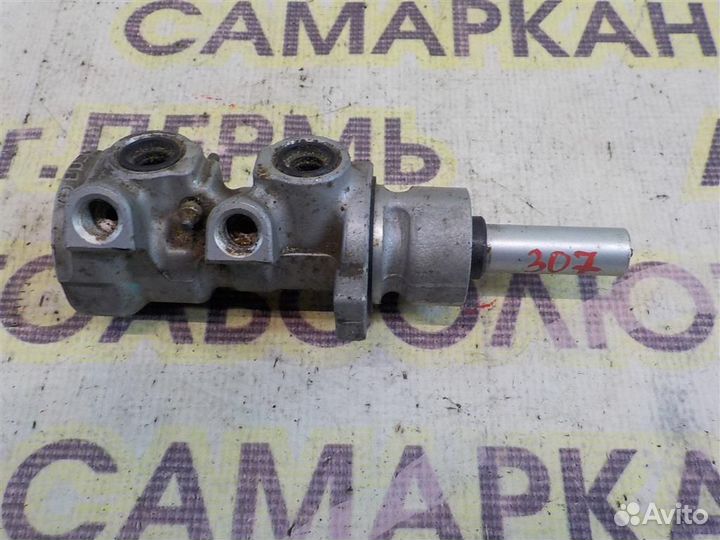 Цилиндр тормозной главный Peugeot 307 2001-2007