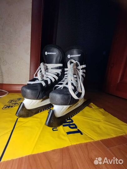 Коньки хоккейные детские 34 размер