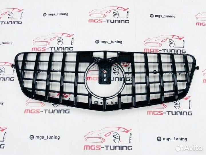 Решетка на Mercedes e-class w212 дорест. GT Black
