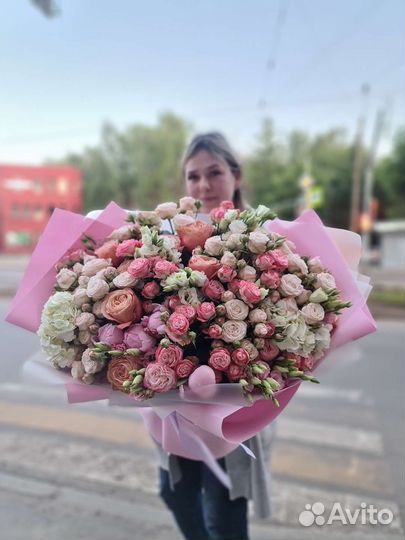 Роза букет роз пионы