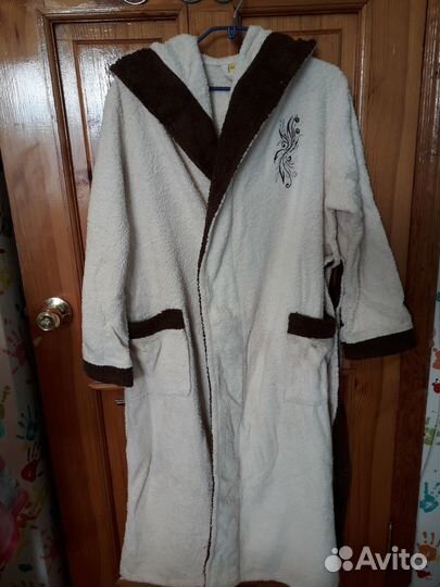 Халат махровый женский с капюшоном 42-48