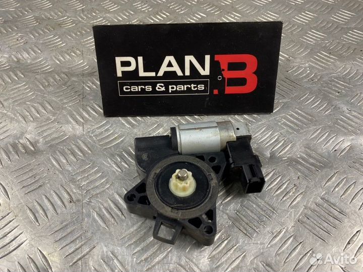 Мотор стеклоподъемника задний правый Mazda Cx-7 EP