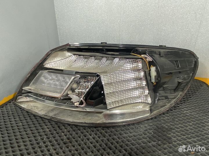 Задний фонарь правый VW passat cc