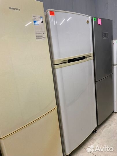 Холодильник маленький большой