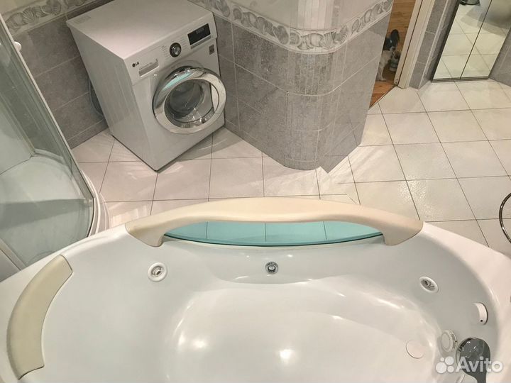 Гидромассажная ванна б/у