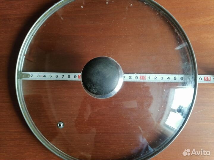 Крышки для кастрюль /сковородок и подставка к ним