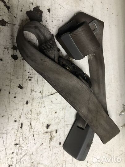 Задний замок ремня KIA Spectra