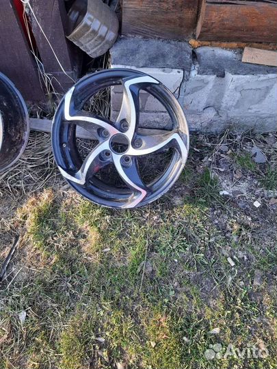 Литые диски r15 бу стояли на форд фокус 2