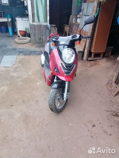 Продам скутер racer