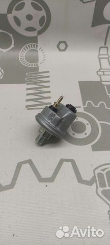 Датчик давления масла Mercedes 190 w201 w124