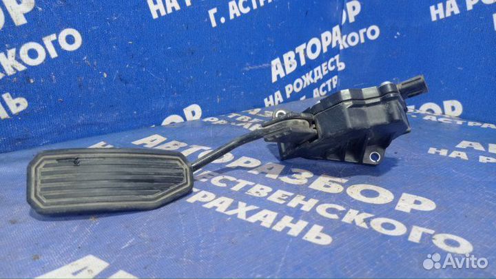 Педаль газа Toyota Camry 40 седан 2011