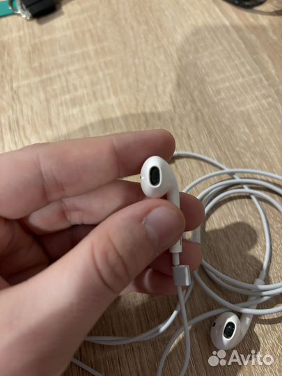 Наушники apple airpods