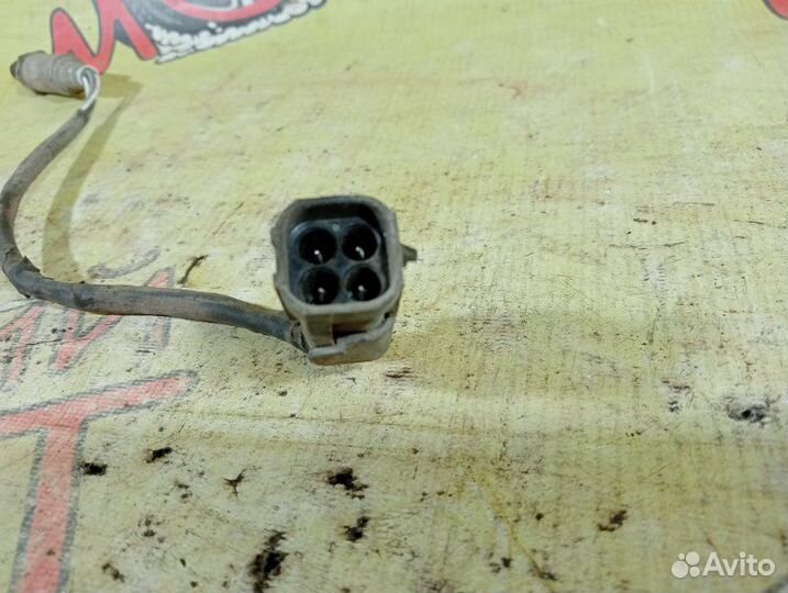 Датчик кислородный Ваз LADA 2110 седан 1.6 8кл