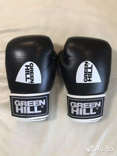 Боксерские перчатки green hill 10 OZ
